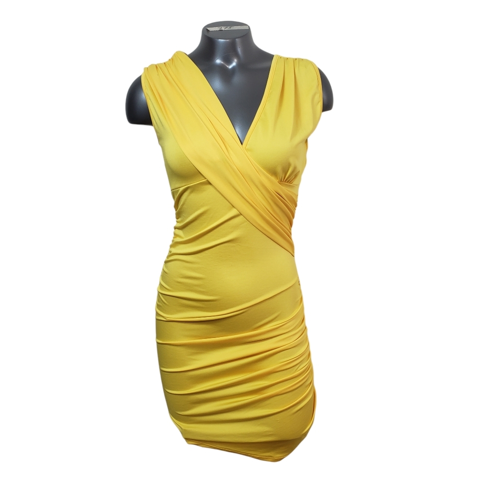 Yellow bodycon ruched v-neck dress